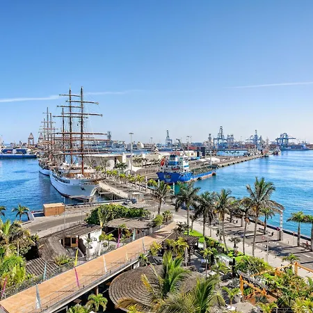 Beachfront Stunning Views *