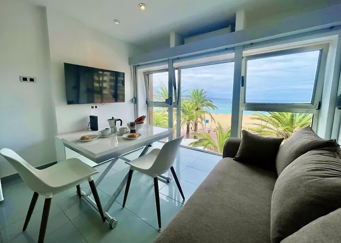 Beachfront Stunning Views 라스팔마스