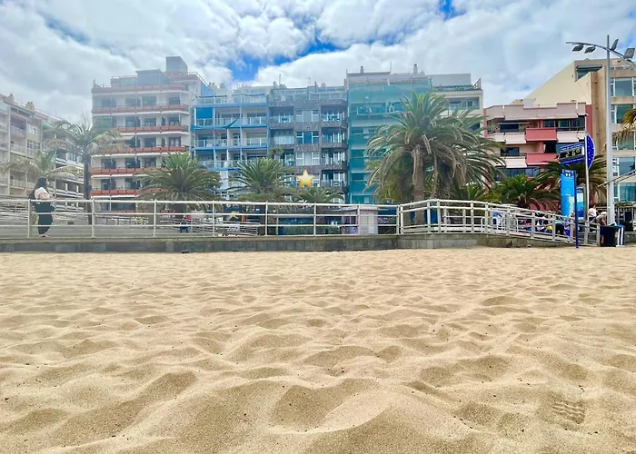 Beachfront Stunning Views 아파트 *