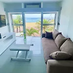 Beachfront Stunning Views